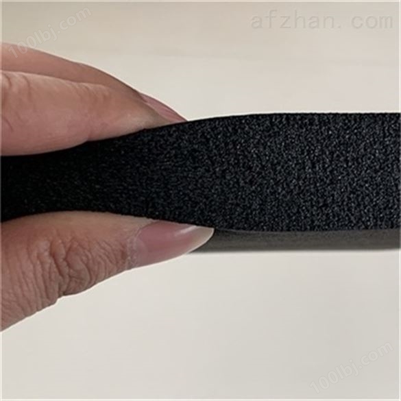 带铝箔B1级橡塑保温板每平米价格